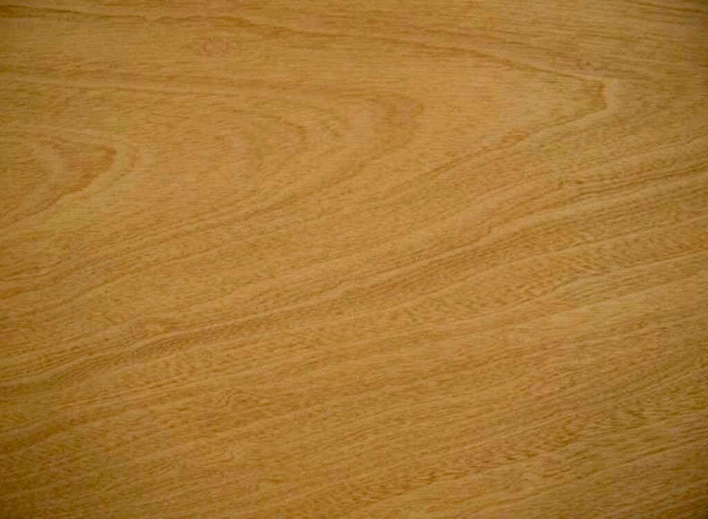 Sapeli-Mahagoni Bootsbausperrholz Premium <i> beidseitig ca. 1,3 mm Schälfurnier </i> <i> durch und durch Mahagoni </i> <i> Sondermaße ab 186 x 15 cm </i>
