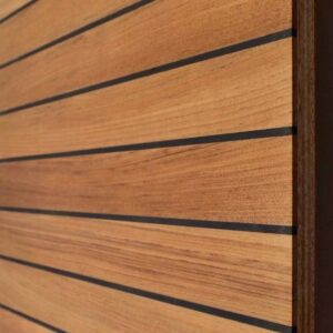 Teak Stabdecksplatte dunkle Ader <i> mit Trägerplatte Okoumé </i> <i> ca. 3,0 mm Sägefurnier </i> <i> Plattegröße ab 95-105 x 60 cm </i>