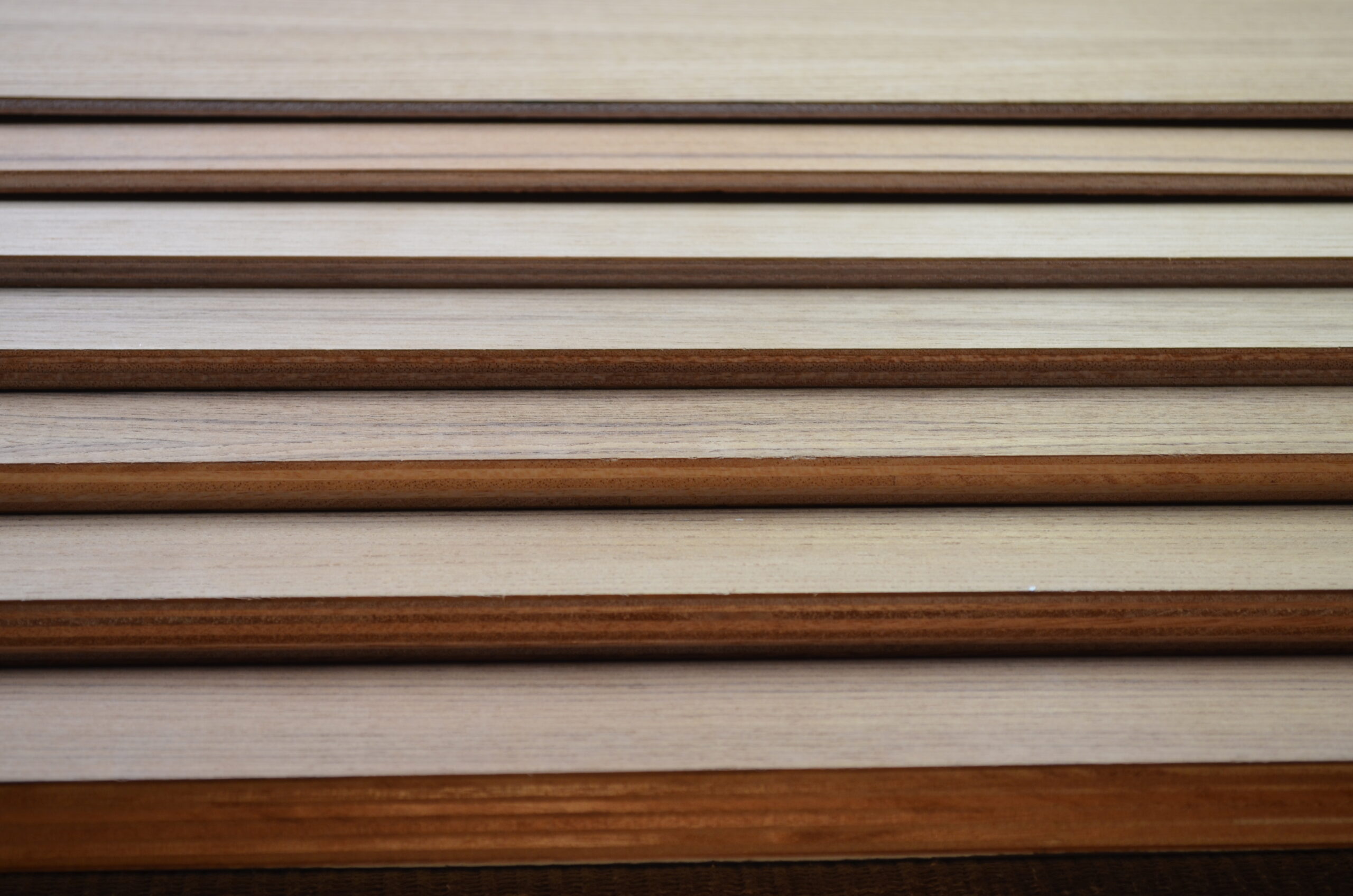 Teak Bootsbausperrholz Economy <i>beidseitig ca. 0,6 mm Messerfurnier</i><i>Innenlage Okoumé</i><i>Plattengröße ab 62 × 37,5 cm</i> – Bild 2