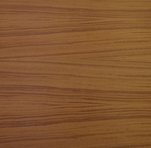 Teak Flugzeugsperrholz <i>beidseitig ca. 0,6 mm Messerfurnier</i><i>Innenlage Mahagoni</i><i>Plattengröße ab 62 x 40 cm</i>